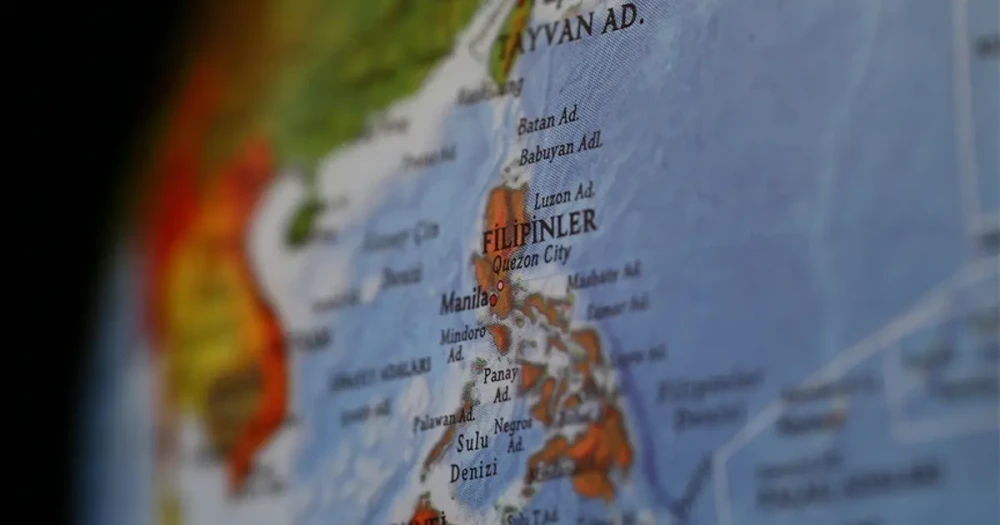 Filipinler'de Feribot Faciası: 359 Kişiyle Batan Gemide 15 Can Kaybı
