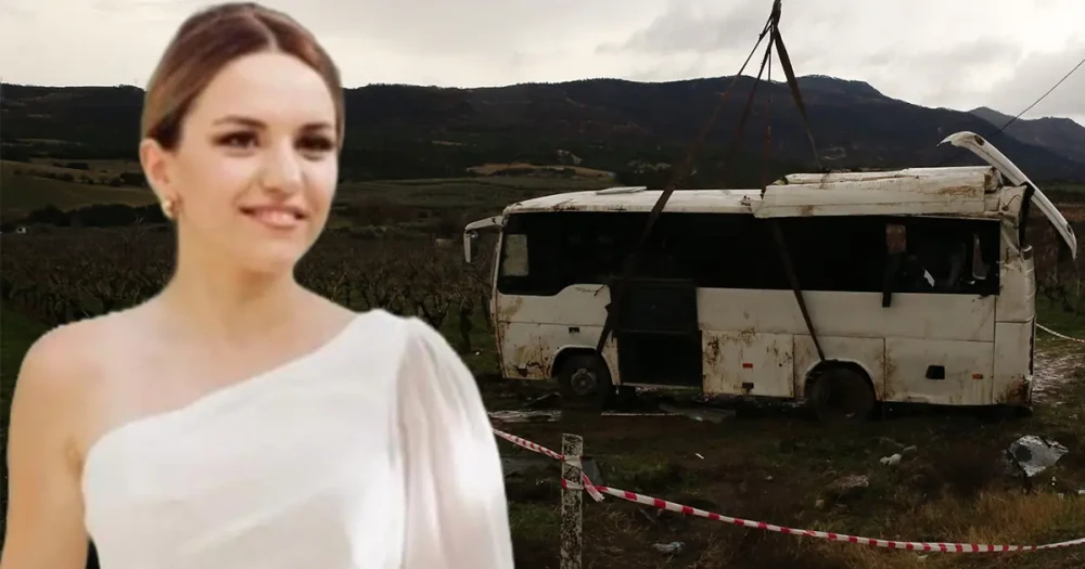 Sağlık Çalışanlarını Taşıyan Servis Kazasında Bir Hemşire Hayatını Kaybetti, 24 Kişi Yaralandı