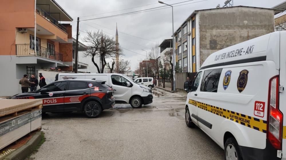 Yedi Çocuk Annesi Kadın, Eşi Tarafından Sokak Ortasında Öldürüldü