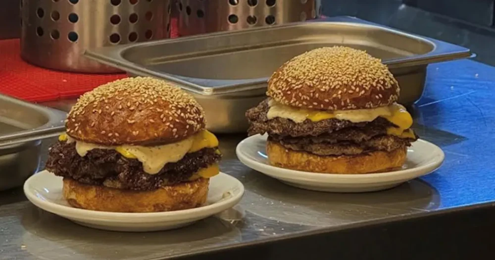 Hamburgerci Kapısına Şifre Koydu, Ticaret Bakanlığı İnceleme Başlattı
