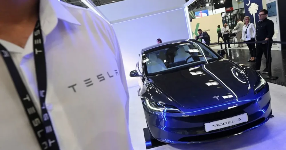 Tesla'nın Geleceği: Otomobilden Robot Devine Dönüşüm Mümkün mü?