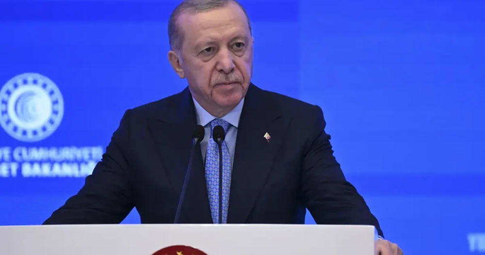 Türkiye'nin Ulaşım Altyapısı Güçleniyor: Erdoğan'dan Bölünmüş Yol Açıklaması