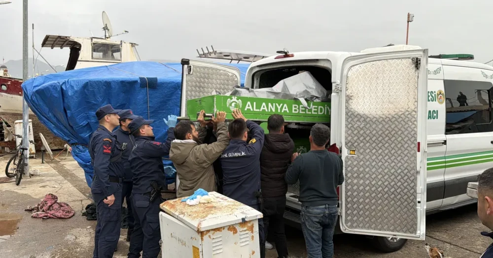 Alanya Sahillerinde Tüyler Ürperten Keşif: Hareketsiz Halde Bulunan Şahıs Hayatını Kaybetti