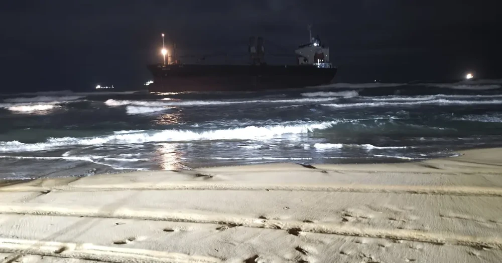 Kastamonu'da Vurulan Gemi Sarıyer'de Karaya Oturdu