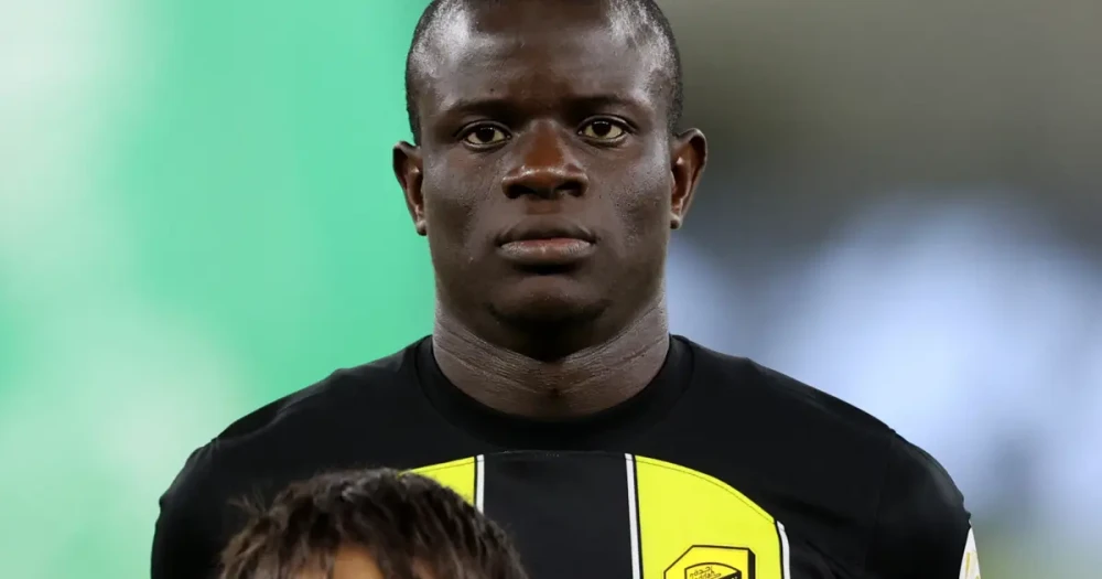 Fenerbahçe'de Transfer Bilmecesi: Kante Onayı Bekleniyor, Duran'ın Geleceği Belirsiz