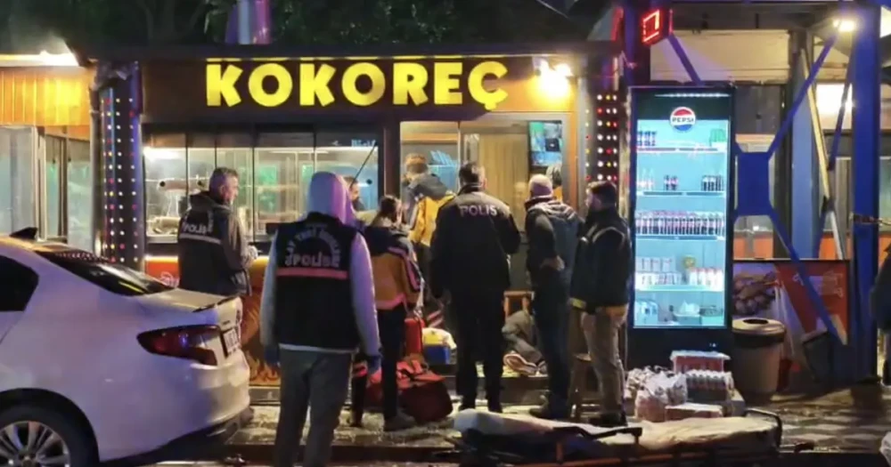 Edremit'te Kokoreç Dükkanına Silahlı Saldırı: 3 Yaralı
