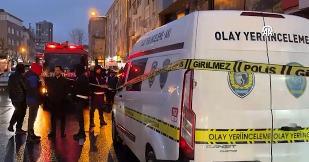 Esenler'de Kan Donduran Olay: Yanan İş Yerinde İki Ceset Bulundu, Biri Başından Vurulmuş