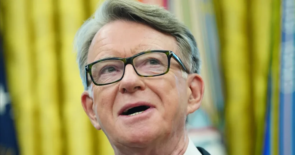 İngiltere'de Epstein Skandalı: Lord Mandelson'ın Unvanı Tehlikede
