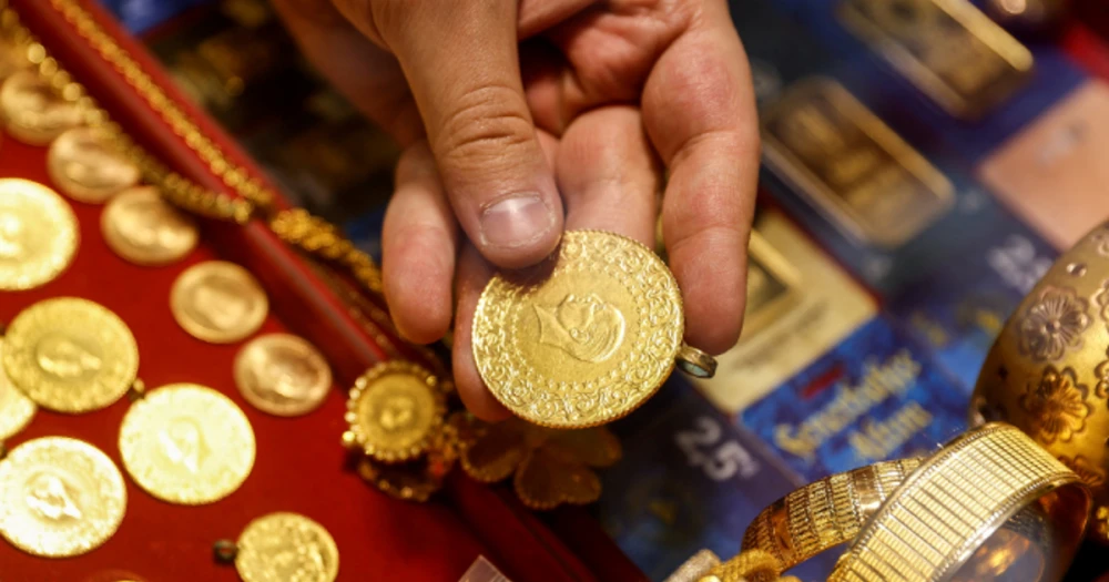 Altın Fiyatları Yeniden Yükselişte: Güvenli Liman Talebi Artıyor