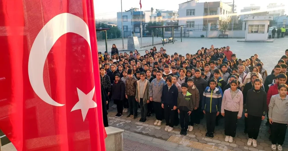Okullarda 6 Şubat Deprem Şehitleri Anısına Saygı Duruşu