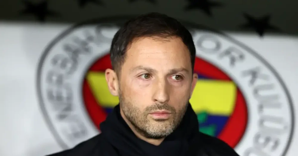 Fenerbahçe Teknik Direktörü Tedesco'dan Kritik Açıklamalar: "İlk Yarı Kabul Edilemezdi"