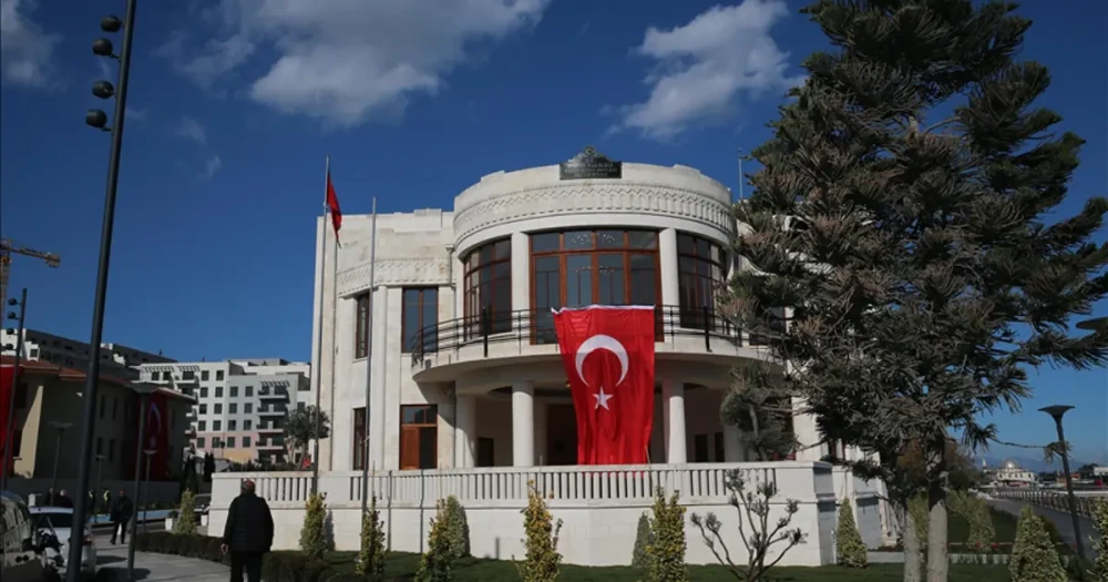 Hatay'ın Tarihi Mirası Yeniden Hayat Buldu: Meclis Binası ve Adalı Konağı Açıldı, 1001 Konut Depremzedelere Teslim Edildi