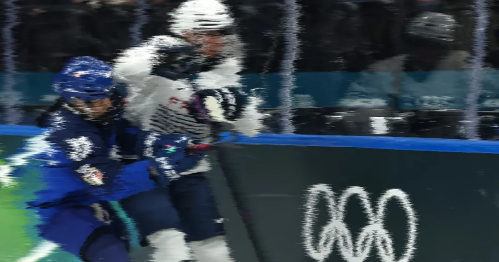 Olimpiyatlarda Zehirlenen Finlandiya Milli Takımının Maçı Ertelendi