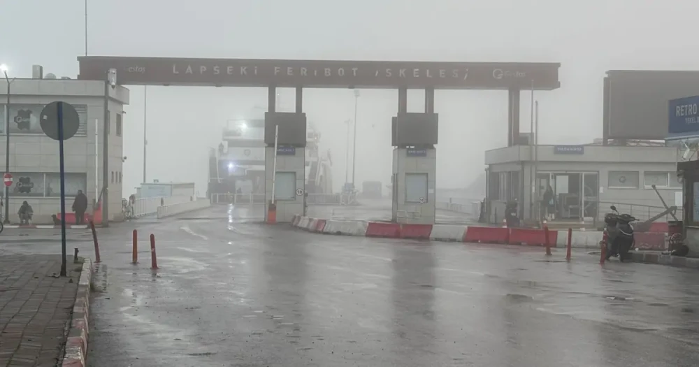 Çanakkale Boğazı Yoğun Sis Nedeniyle Ulaşıma Kapandı
