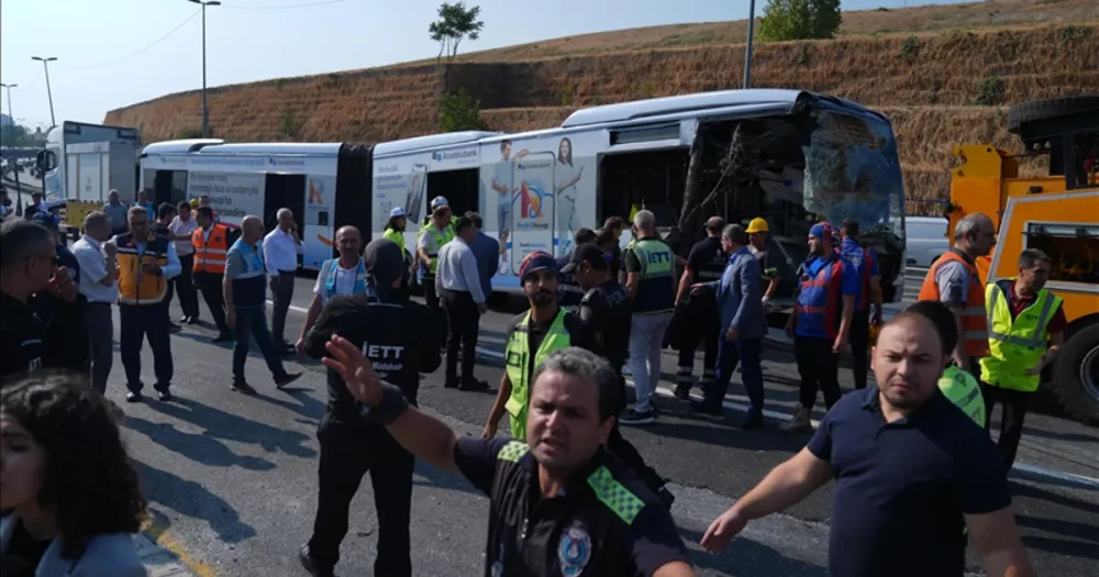 İstanbul Metrobüs Kazasında Şoföre Tahliye
