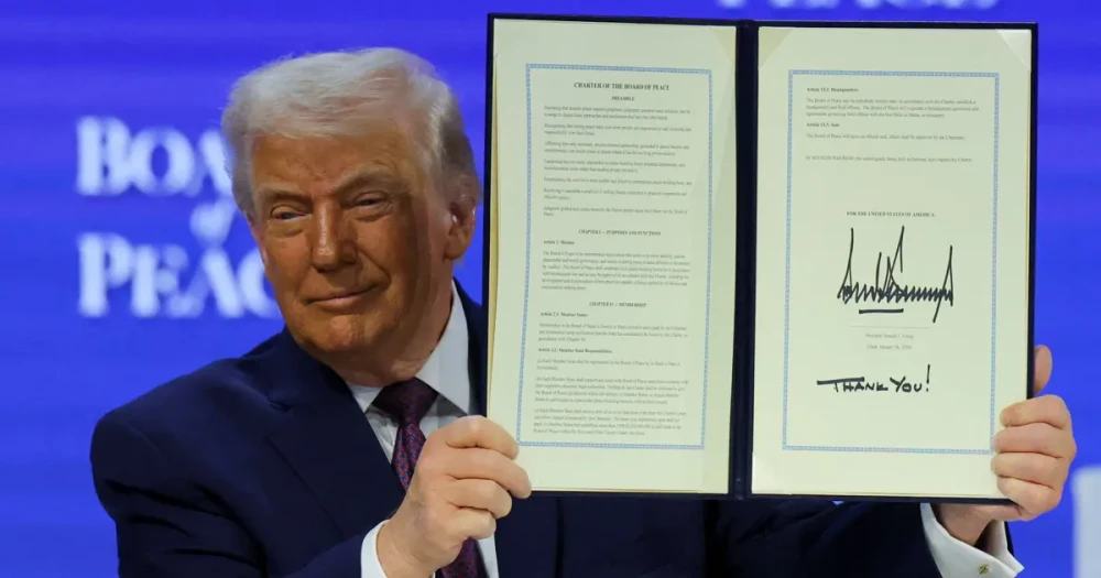Trump'tan İran'la Ticaret Yapan Ülkelere Yeni Yaptırım Tehdidi