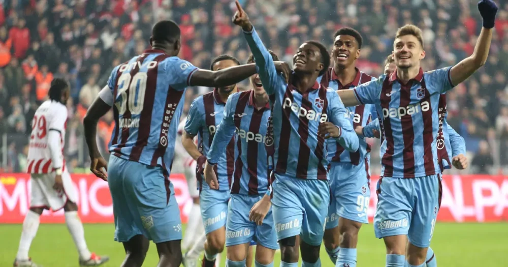Trabzonspor, Karadeniz Derbisinde Samsunspor'u Farkla Mağlup Etti