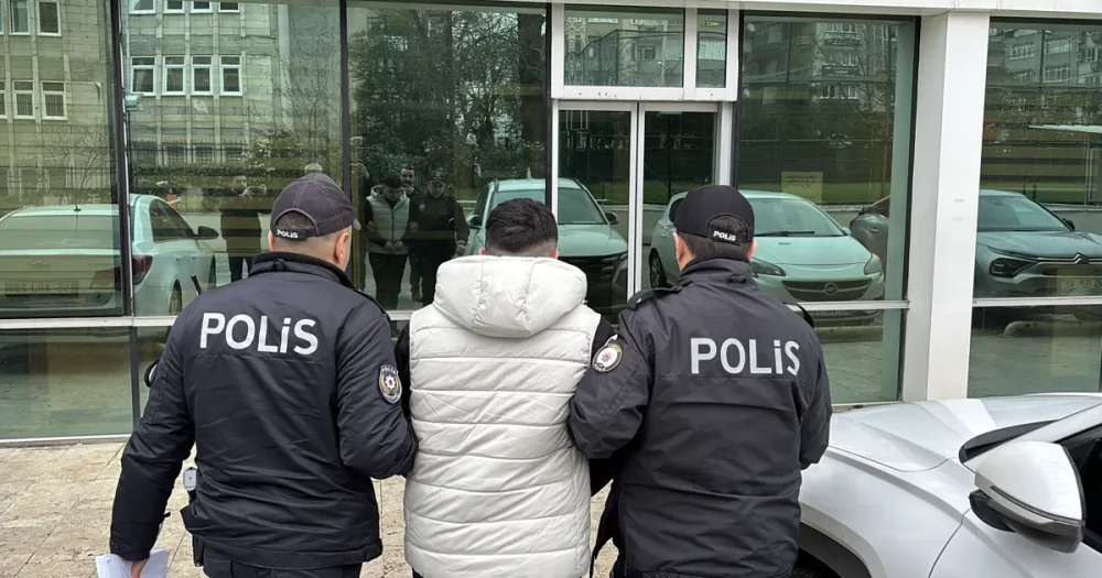 Trabzonspor Otobüsüne Saldırı: 6 Taraftar Gözaltına Alındı, 5'i Adliyeye Sevk Edildi