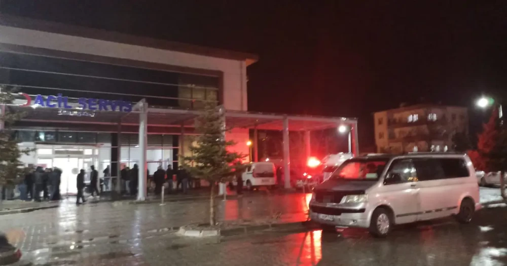 Ayna Çarpışması Kanlı Bitti: 2 Kişi Hayatını Kaybetti
