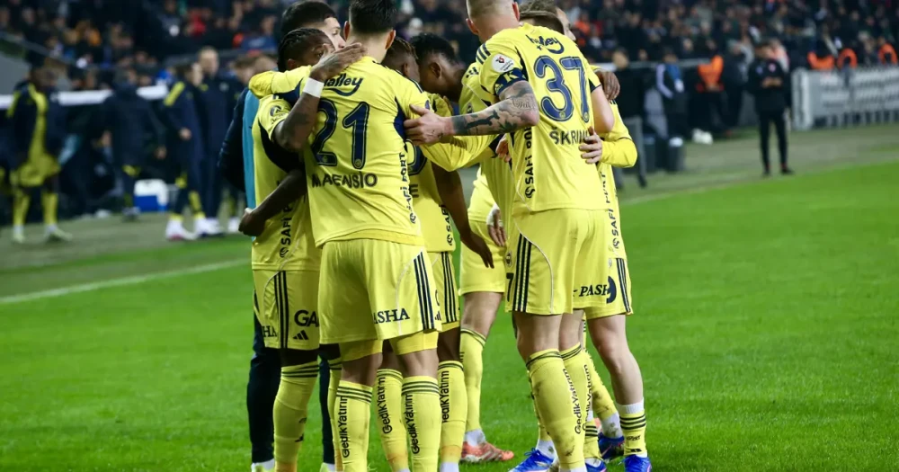 Fenerbahçe Zirve Yarışında Galibiyet Peşinde: Gençlerbirliği Karşısında Sahaya Çıkıyor