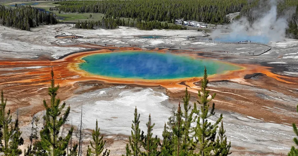 Depremler Yeraltı Mikrobiyal Yaşamını Tetikliyor: Yellowstone'da Şaşırtıcı Keşif