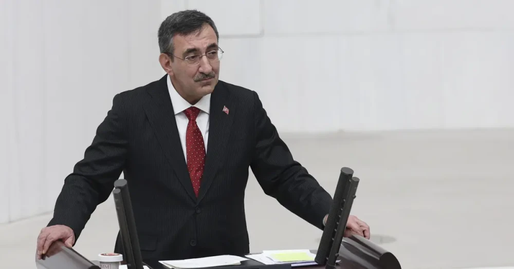 TBMM'de Yemin Töreni Gerginliği: AK Parti ve Kabineden Sert Tepkiler