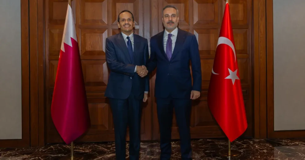 Dışişleri Bakanı Hakan Fidan, Katar'daki Mevkidaşı ile Bölgesel Konuları Görüştü