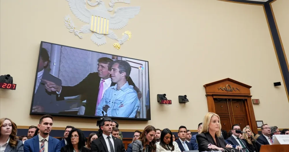 Epstein Belgeleri ABD Temsilciler Meclisi'ni Karıştırdı