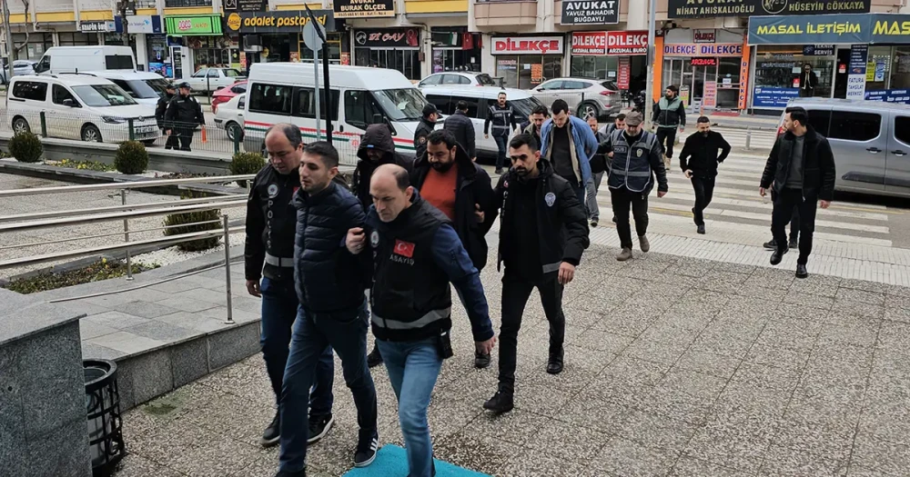 Dolandırıcılara GSM Hattı Sağlayanlara Operasyon: 139 Milyon Liralık Vurgun Ortaya Çıktı