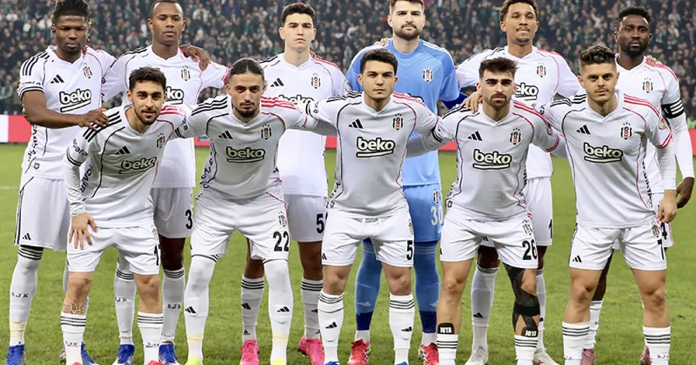 Beşiktaşlı Futbolcudan Tartışmalı Hareket Sonrası Özür
