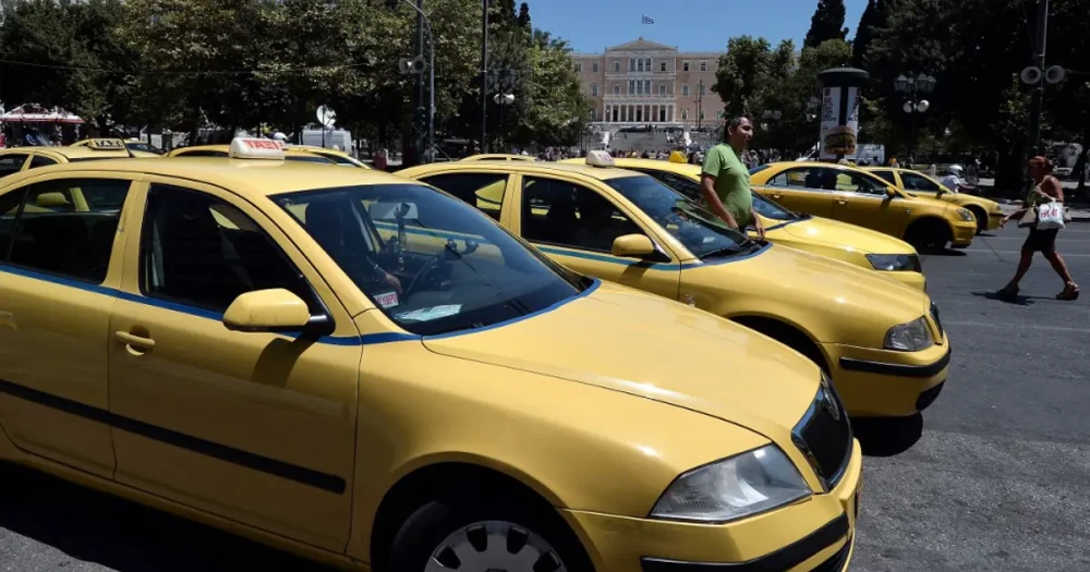 Yunanistan'da Taksiciler 3 Günlük Greve Gidiyor: Seyahat Planlarınızı Gözden Geçirin