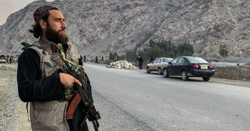 Pakistan ve Afganistan Arasındaki Gerilim Tırmanıyor: Sınır Çatışmaları Savaş İlanına Doğru
