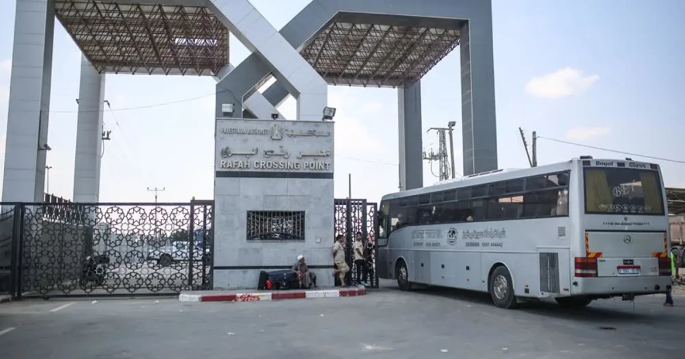 İsrail, Gazze'ye Açılan Tüm Sınır Kapılarını Kapattı
