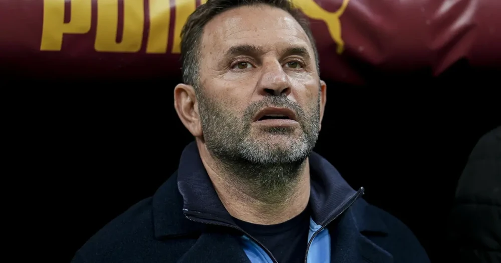 Galatasaray Teknik Direktörü Okan Buruk'tan Kritik Açıklamalar: "Bu Riskleri Almalıyız, Oyuncuları Kaybedebiliriz"