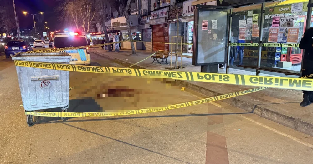 Otobüs Durağında Silahlı Saldırı: Bir Kişi Yaralandı