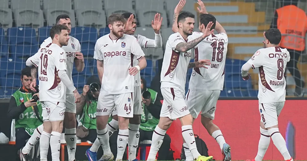 Trabzonspor, Nefes Kesen Maçta Başakşehir'i 4-2 Mağlup Ederek Ziraat Türkiye Kupası'nda Çeyrek Finale Yükseldi