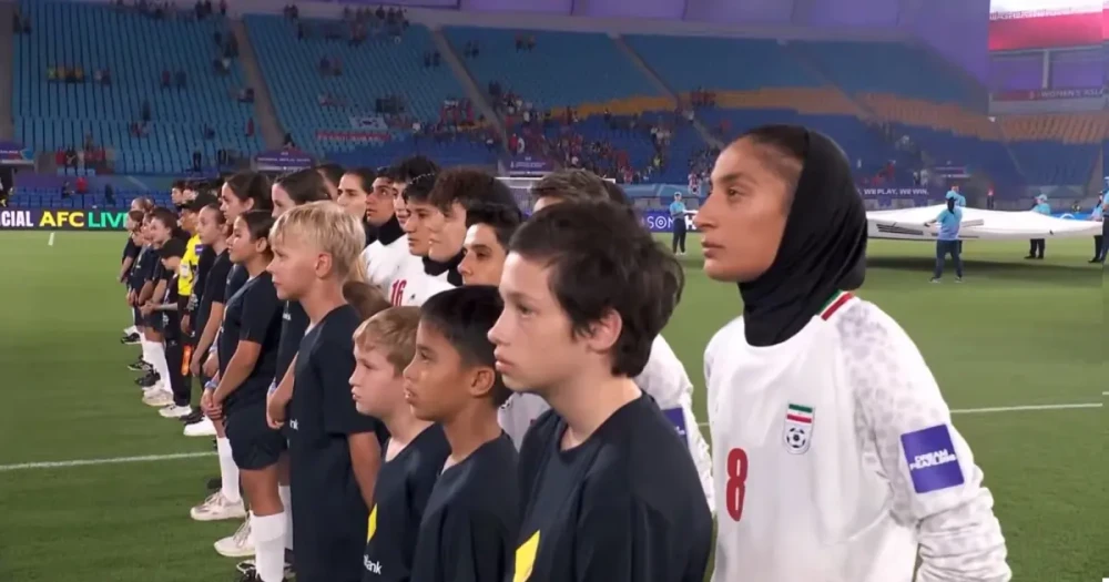 İranlı Kadın Futbolcular Milli Marş Boykotuyla Gündemde