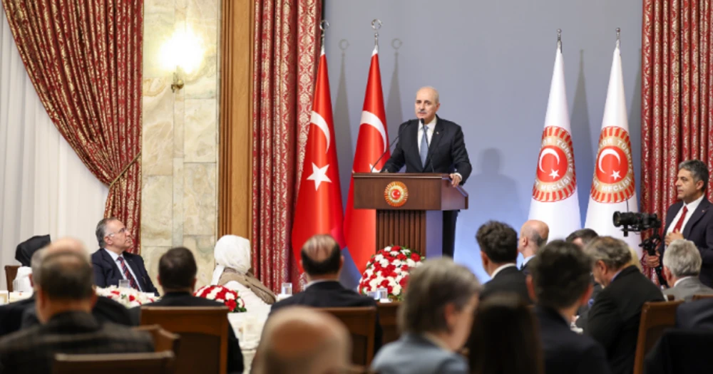 BMGK'nin Etkisizliği Eleştirildi: "New York'ta Bir Kafeden Farkı Kalmadı"