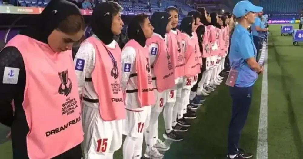 İran'dan Avustralya'daki Kadın Futbolculara Geri Dönme Çağrısı