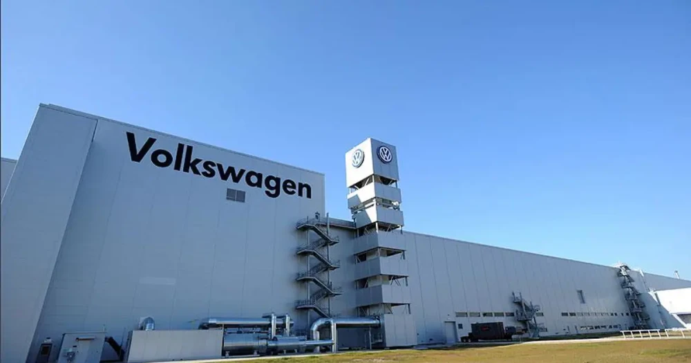 Volkswagen'den Büyük Kademeli İşten Çıkarma Planı: 2030'a Kadar 50 Bin Çalışan Etkilenecek