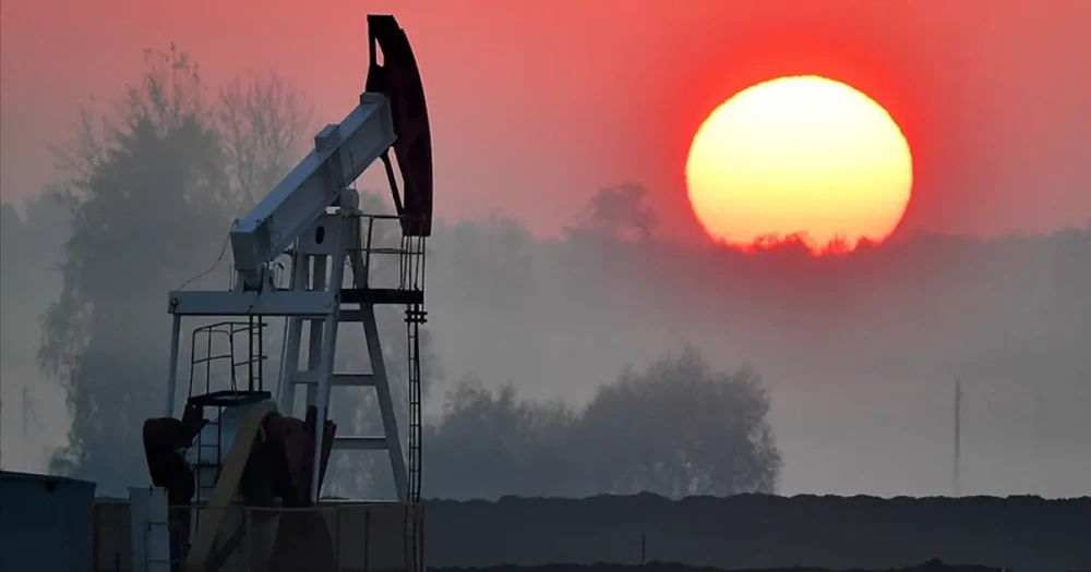 Uluslararası Enerji Ajansı'ndan Kritik Müdahale: Dev Petrol Stoku Piyasaya Sürülüyor