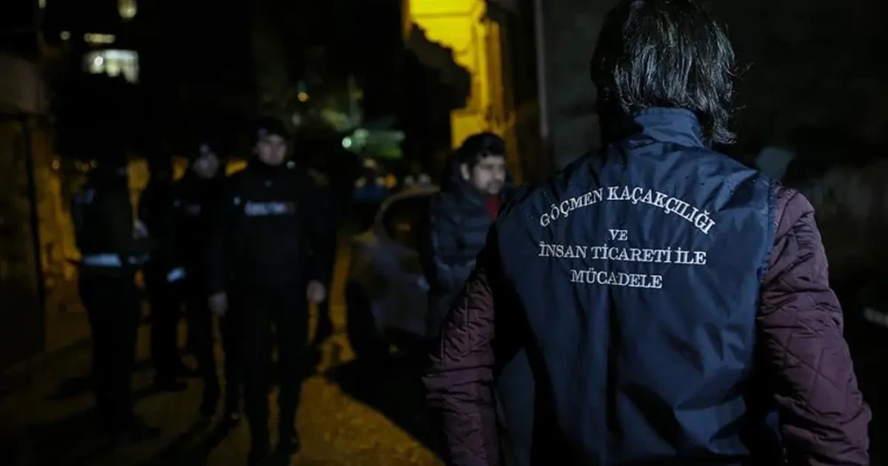 İstanbul'da Sahte Belge Operasyonu: 13 Şüpheli Gözaltında
