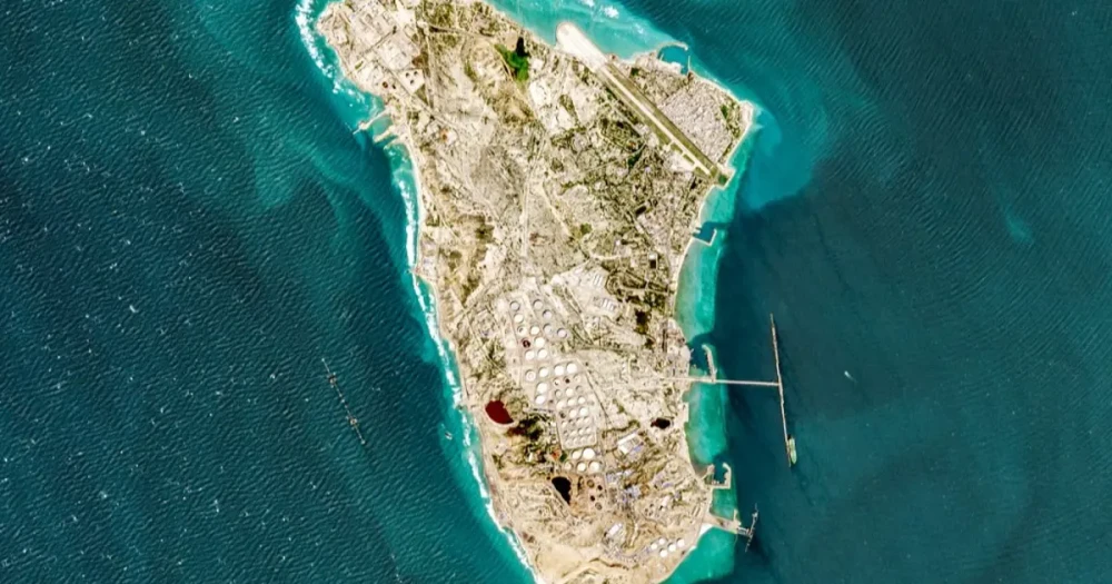 Hark Adası Saldırısı: İran Petrolünün Kalbi Vuruldu, Küresel Piyasalar Endişeli