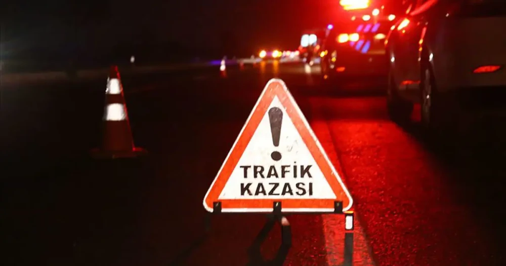 Aksaray'da Bayram Yolculuğu Faciası: Anne ve Baba Hayatını Kaybetti, 4 Çocuk Ağır Yaralı
