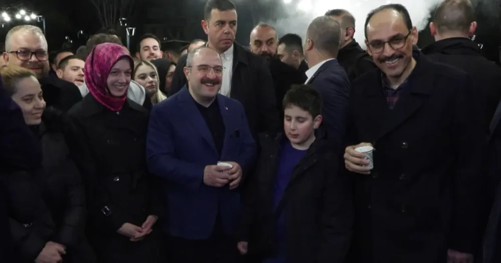 MİT Başkanı Kalın, Ankara'da Sahur Sofrasında Vatandaşlarla Buluştu