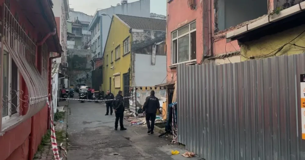Beyoğlu'nda Yürek Yakan Yangın: 1 Yaşındaki Bebek Hayatını Kaybetti