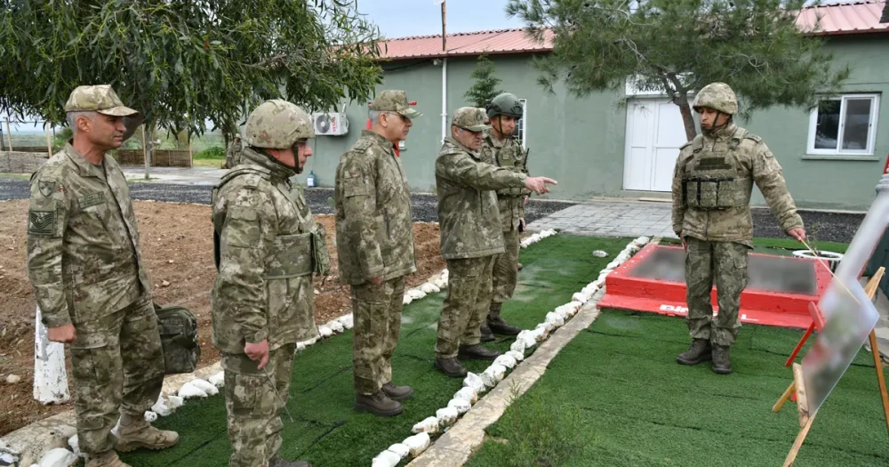 Kara Kuvvetleri Komutanı Tokel, KKTC'deki Birlikleri Denetledi
