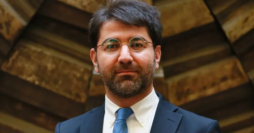 Emrah Şener'e Örgüt Liderliği Suçlaması: BKM Yolsuzluğu Soruşturmasında Cezalar Belli Oldu