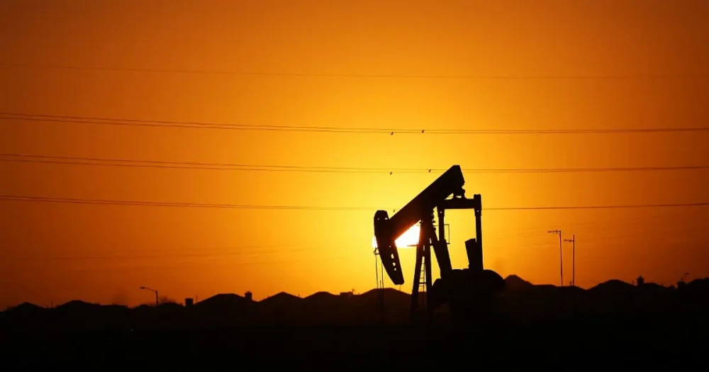Petrol Fiyatları Orta Doğu Geriliminin Ardından Düşüşte
