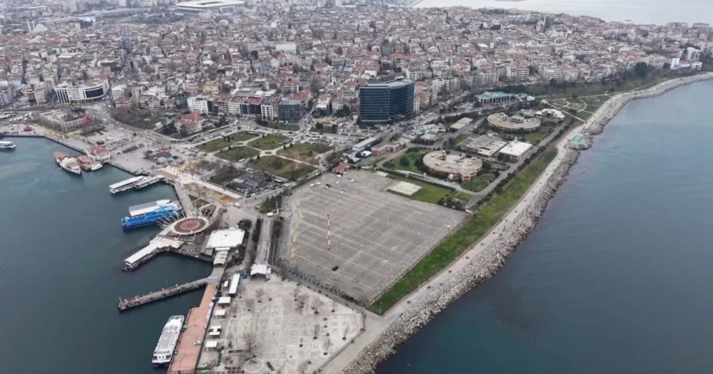 Kadıköy Sahiline Cami Projesi: Otopark Tahliye Süreci Başladı